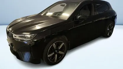Nero metallizzato Usata 2025 BMW iX Comfort Edition SUV | 62.900 € (Ottimo prezzo)