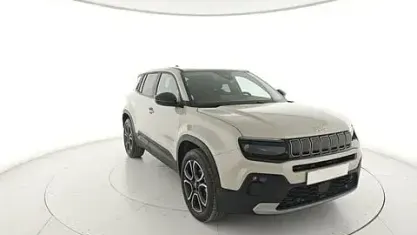 Usata Jeep Avenger Summit 101 CV (74 kW) 2025 Beige SUV
