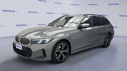 Grigio scuro Usata 2025 BMW 318 M Sport Station wagon | 40.040 € (Super prezzo)
