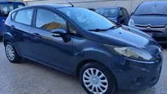 Grigio Usata 2009 Ford Fiesta Due volumi | 3199 € (Buon prezzo)