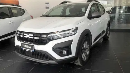 Usata Dacia Sandero Comfort 92 CV (67 kW) 2022 Bianco ghiaccio Berlina