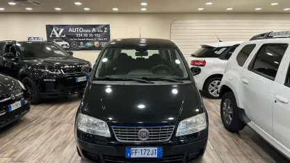 Usata Fiat Idea Emotion 95 CV (69 kW) 2011 Nero Monovolume