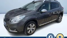 Grigio scuro metallizzato Usata 2015 Peugeot 2008 Allure SUV | 9200 € (Molto cara)
