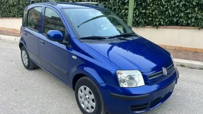 Usata Fiat Panda Dynamic 60 CV (44 kW) 2010 Bluazzurro Utilitaria