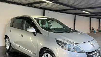 Usata Renault Scénic III XMOD 110 CV (80 kW) 2013 Grigio Monovolume
