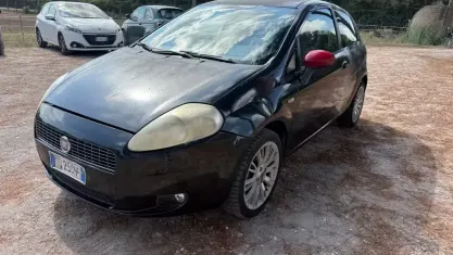 Usata Fiat Grande Punto Dynamic 75 CV (55 kW) 2007 Nero Utilitaria