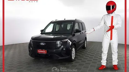 Usata Ford Tourneo Courier Titanium 124 CV (91 kW) 2025 Agate black Monovolume