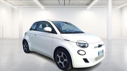 Second-hand Fiat 500e Passion 42 kW (58 CP) 2021 Alb Hatchback