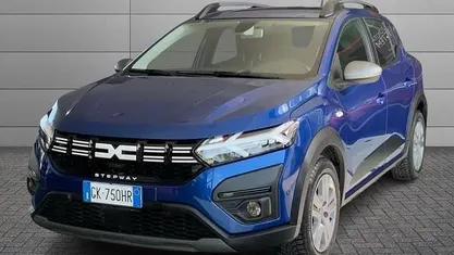 Begagnad Dacia Sandero Expression 101 HK (74 kW) 2023 Blå Halvkombi