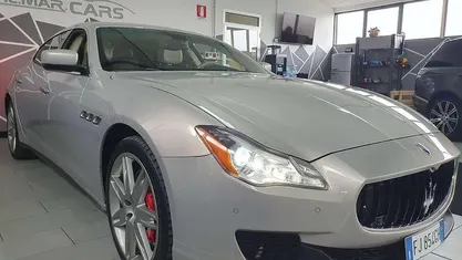 Usata 2013 Maserati Quattroporte GranLusso Berlina | 43.500 €