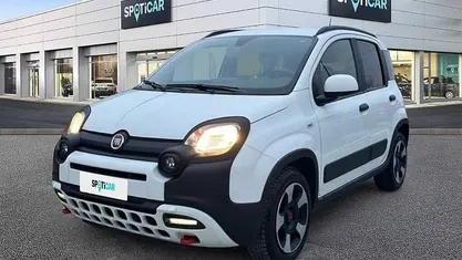 Usata Fiat Panda Cross Cross 69 CV (50 kW) 2024 Bianco Utilitaria