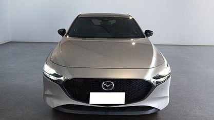 Begagnad Mazda 3 Homura-Line 150 HK (110 kW) 2022 Silver Halvkombi