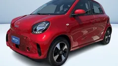 Rosso metallizzato Usata 2022 Smart ForFour Electric Drive Passion Tre volumi | 13.900 € (Ottimo prezzo)