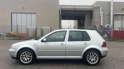 Usata VW Golf IV Comfortline 110 CV (80 kW) 2000 Berlina