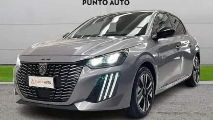 Usata Peugeot 208 Allure 101 CV (74 kW) 2025 Grigio Utilitaria