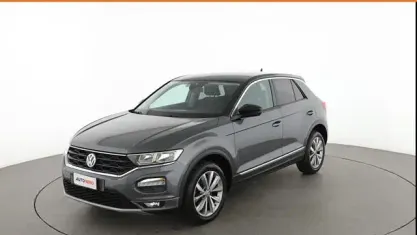 Usata VW T-Roc Style 116 CV (85 kW) 2018 Grigio SUV