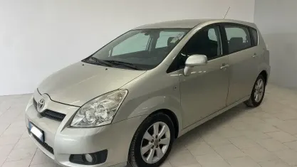 Usata Toyota Corolla Verso Sol 136 CV (100 kW) 2009 Grigio Monovolume