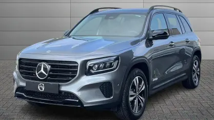 Nuova Mercedes GLB200 Advanced Plus 150 CV (110 kW) 2026 Mountain grau metallic SUV
