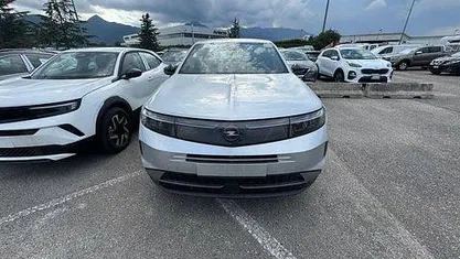 Nuova Opel Grandland X 145 CV (106 kW) 2026 Verde SUV