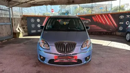 Usata Lancia Musa 95 CV (69 kW) 2011 Blu Monovolume