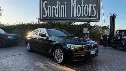 Nero Usata 2020 BMW 520 Luxury Line Tre volumi | 25.000 € (Cara)