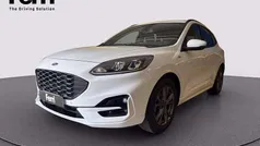Bianco frozen Usata 2022 Ford Kuga ST-Line SUV | 22.480 € (Buon prezzo)
