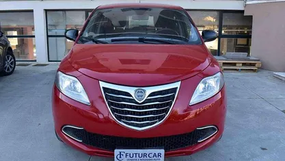 Rosso Usata 2012 Lancia Ypsilon S Due volumi | 4700 € (Buon prezzo)