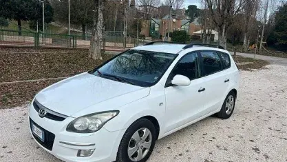 Usata Hyundai i30 90 CV (66 kW) 2010 Bianco Berlina