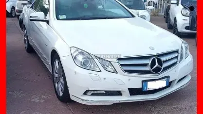 Usata Mercedes E350 231 CV (169 kW) 2010 Bianco Coupé