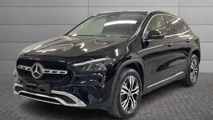 Usata Mercedes GLA180 Advanced Plus 116 CV (85 kW) 2023 Nero SUV