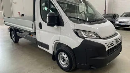Bianco Nuova 2025 Fiat Ducato Furgone | 27.622 € (Buon prezzo)