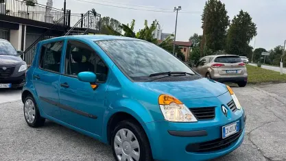 Usata Renault Modus Luxe 75 CV (55 kW) 2005 Blu Monovolume