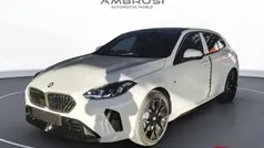 Alpin white pastello Nuova 2025 BMW 120 M Sport Due volumi | 38.000 € (Super prezzo)