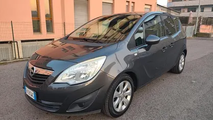 Usata Opel Meriva 101 CV (74 kW) 2011 Monovolume