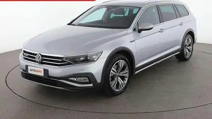 Usata VW Passat Alltrack 200 CV (147 kW) 2022 Argento Station wagon