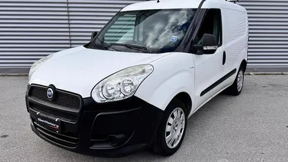 Usata Fiat Doblò 120 CV (88 kW) 2012 Monovolume