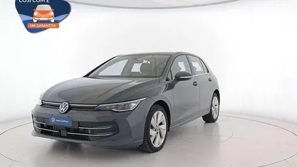 Usata VW Golf VIII Style 150 CV (110 kW) 2025 Dolphin grey metallizzato Berlina
