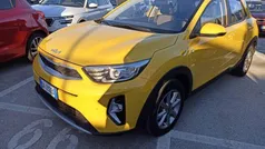 Usata 2022 Kia Stonic Urban SUV | 13.900 € (Buon prezzo)