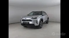 Grigio Usata 2024 Toyota Yaris Cross Lounge SUV | 26.600 € (Buon prezzo)