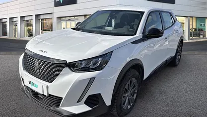 Bianco Usata 2022 Peugeot 2008 Active SUV | 15.950 € (Buon prezzo)
