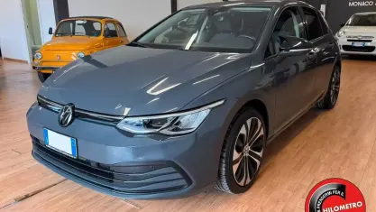 Usata VW Golf VIII Sportline 116 CV (85 kW) 2022 Grigio Berlina