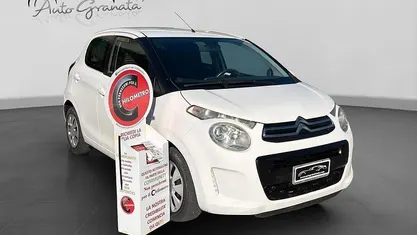 Bianco Usata 2015 Citroën C1 Live Due volumi | 5990 € (Buon prezzo)