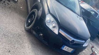 Usata Opel Tigra Edition 69 CV (50 kW) 2005 Nero Station wagon