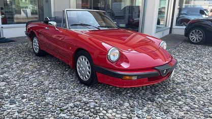 Usata Alfa Romeo Spider Quadrifoglio Verde 125 CV (91 kW) 1989 Rosso Cabrio