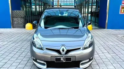 Usata Renault Scénic III XMOD 110 CV (80 kW) 2015 Grigio Monovolume