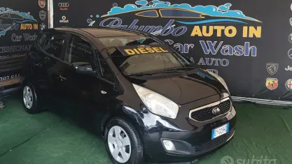 Usata Kia Venga 90 CV (66 kW) 2015 Nero Utilitaria