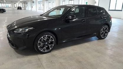 Usata BMW 120 Performance 163 CV (119 kW) 2025 Grigio Utilitaria