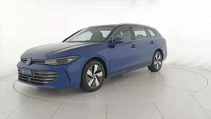 Usata VW Passat Business 122 CV (89 kW) 2024 Blu Station wagon