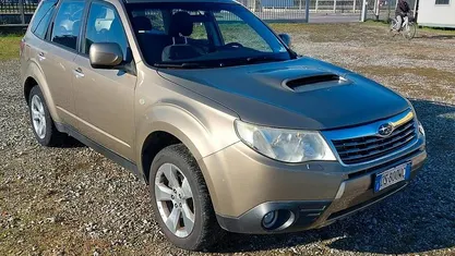 Beige Usata 2009 Subaru Forester SUV | 3990 € (Super prezzo)