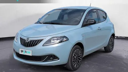 Usata Lancia Ypsilon S 69 CV (50 kW) 2024 Blu Utilitaria
